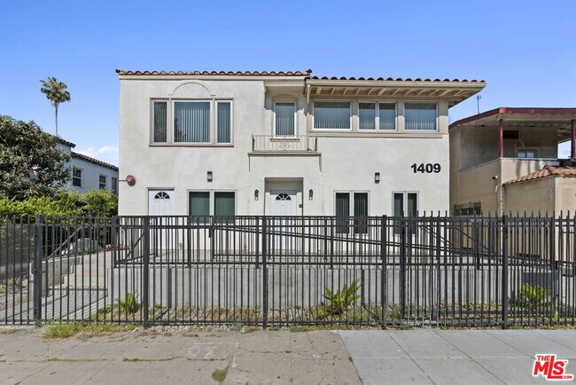 Building Photo - 1409 N Hobart Blvd