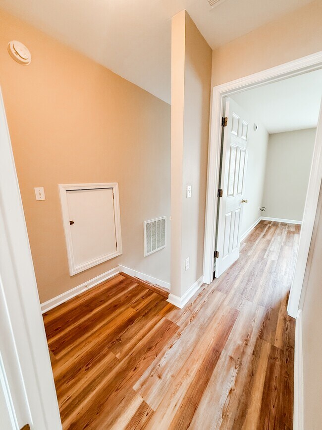 Building Photo - 113 Spokan Trail