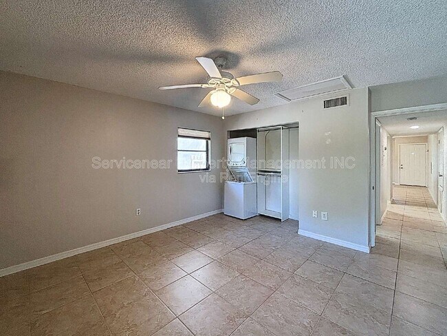 Building Photo - 10597 101st Ave