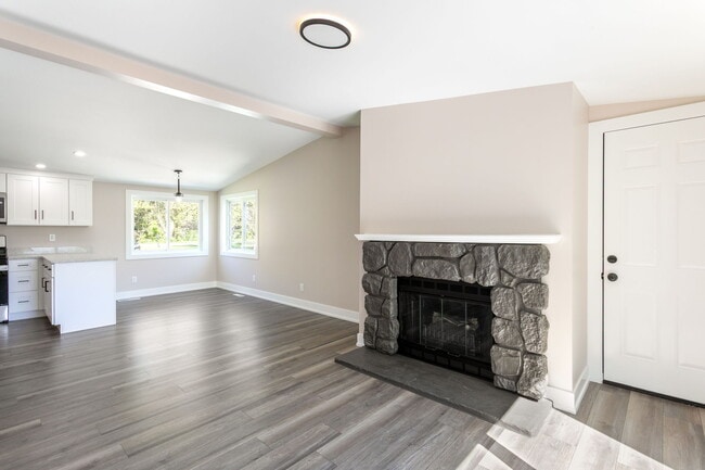 Building Photo - 4567 S Wozniak Rd