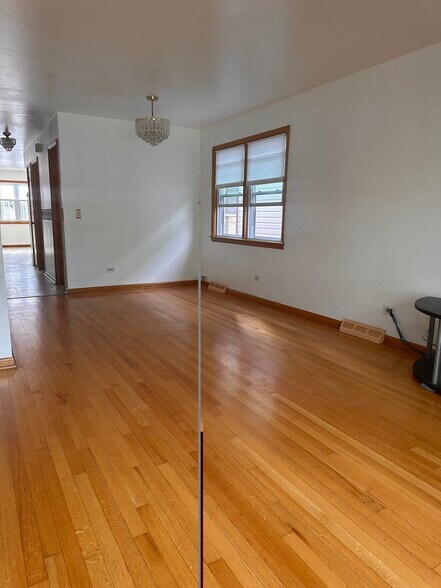 Dining Room (attached with Living Room) - 3935 N Odell Ave