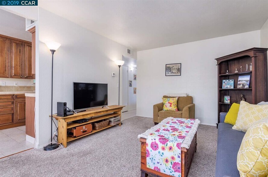 Building Photo - 1578 Sunnyvale Ave