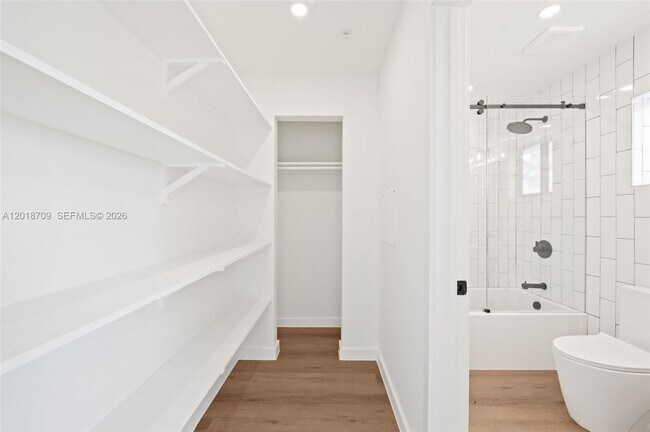 Building Photo - 728 NW 55th Terrace