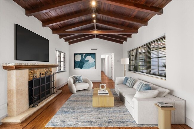 Building Photo - 3519 Toledo St