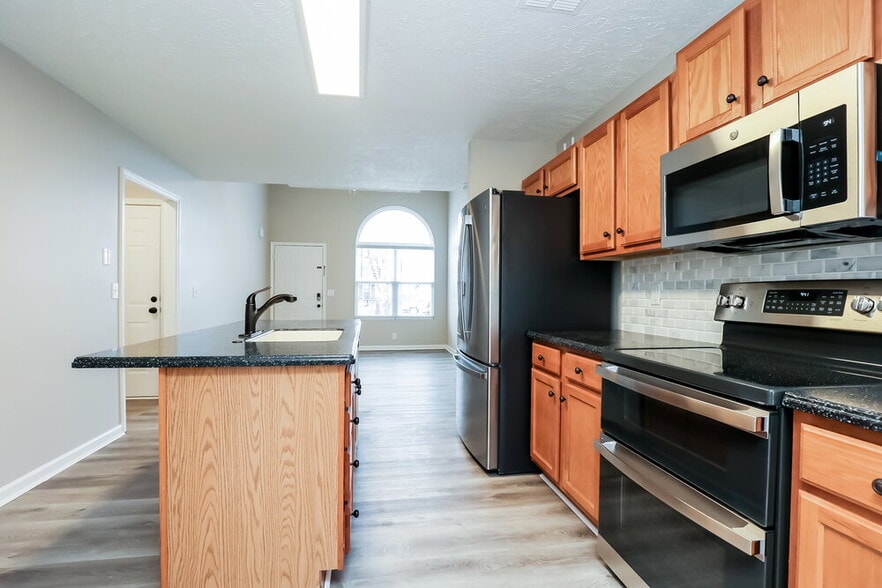 Building Photo - 4824 Nina Marie Ave