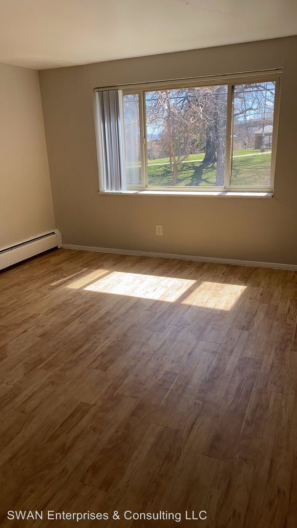 Building Photo - 2733 W 23rd Ave