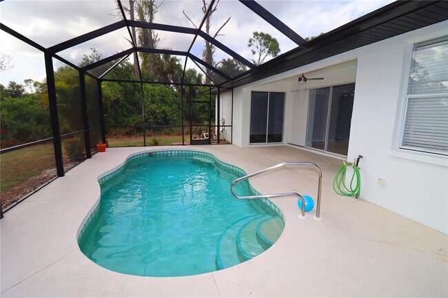 Building Photo - 2595 Snowflake Ln