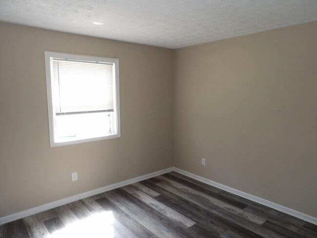 Building Photo - 432 Harrodsburg Ln