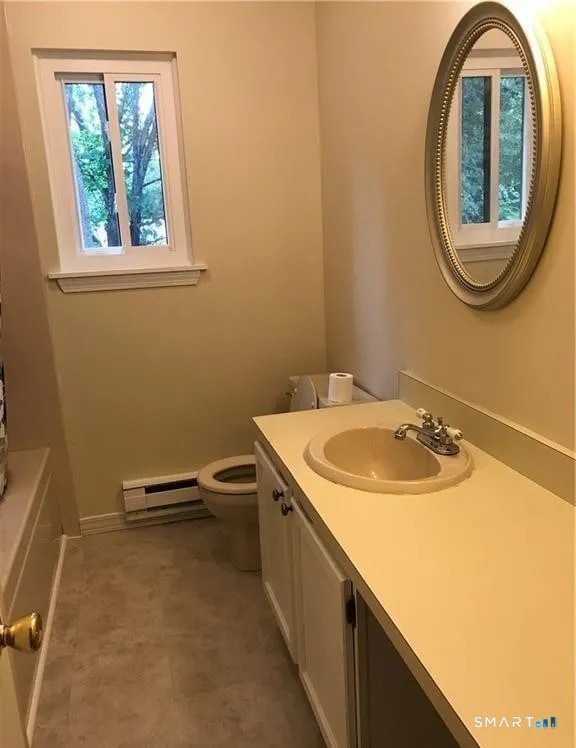 Building Photo - 8 Parker St