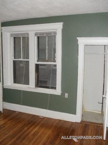 Building Photo - 86 Glenville Ave