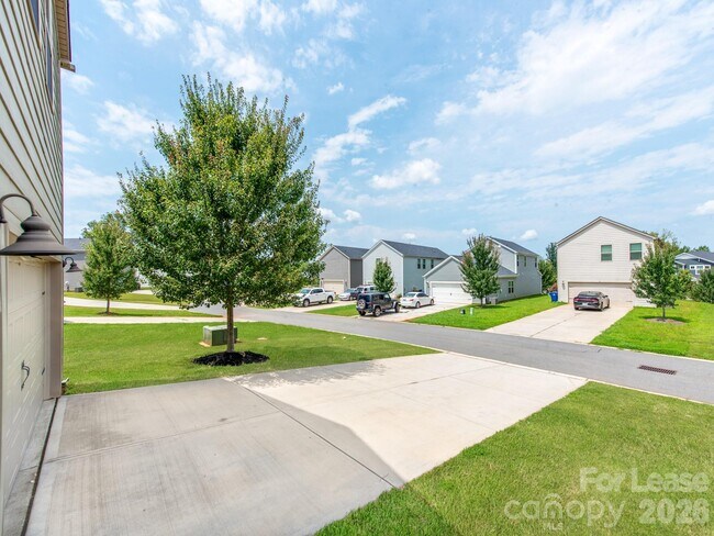 Building Photo - 438 Nixon Rd