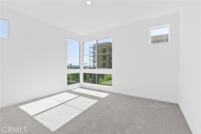 Building Photo - 960 N Tangent Privado