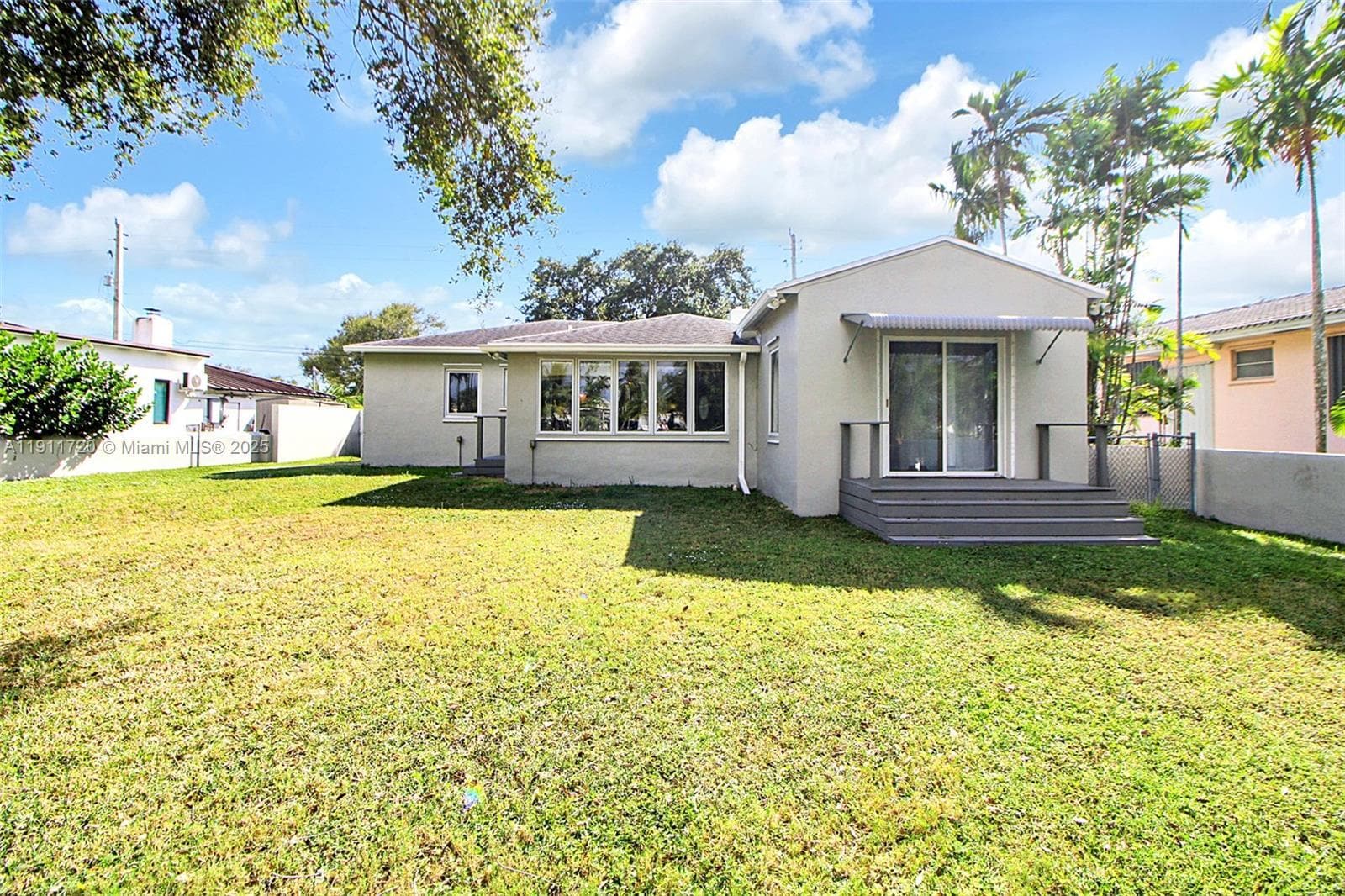 Building Photo - 89 Corydon Dr