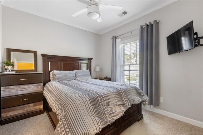 Building Photo - 1005 Regal Hills Ln