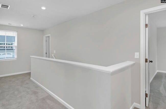 Building Photo - 3041 Blue Brook Ln