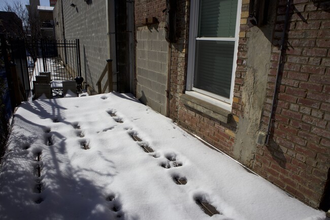 Outdoor deck/patio area - 244 Peters St SW