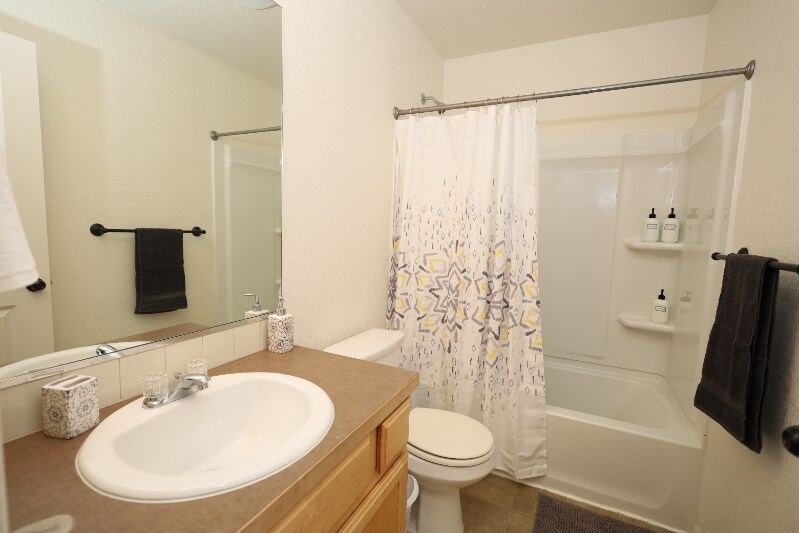 Building Photo - 2507 Lynnhaven Ln