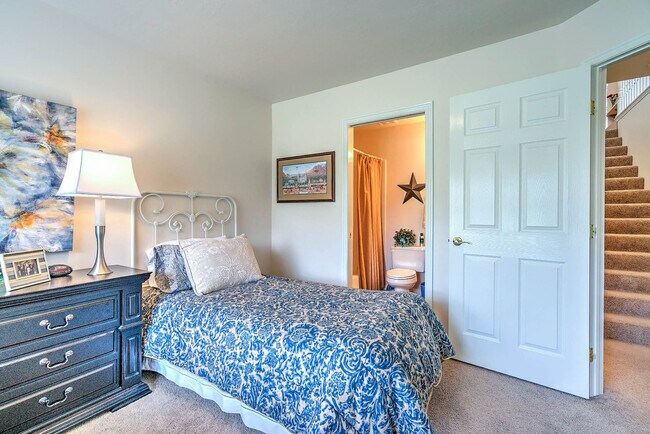 Building Photo - Fully Furnished Home. All Utilities Included!
