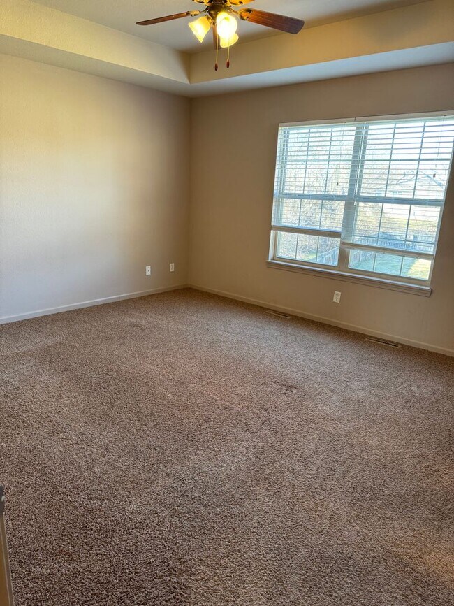 Building Photo - 403 Camel Ct