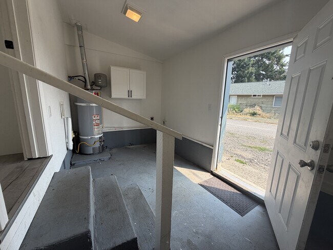 Building Photo - 316 Willow St