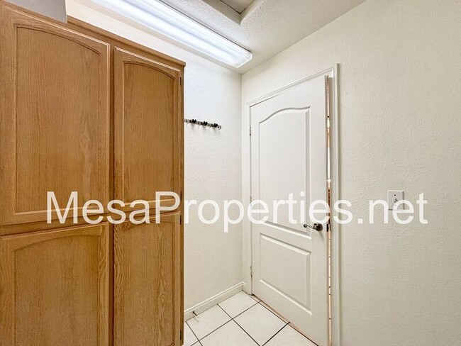 Building Photo - 17928 Sunburst Rd