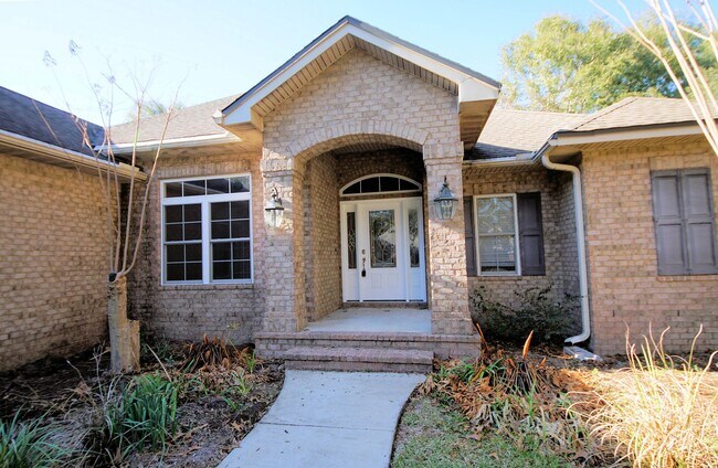 Building Photo - Swift Creek