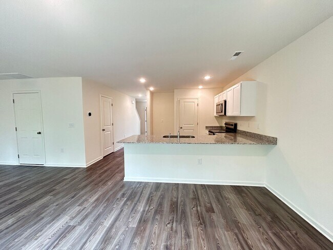 Building Photo - 724 Ironwood Ct