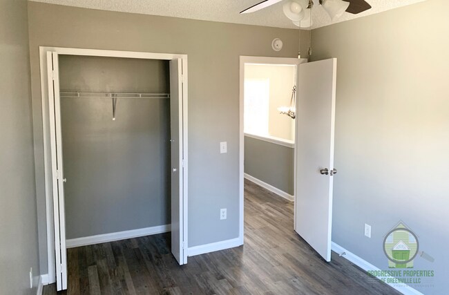 Building Photo - 516 Glenlea Ln