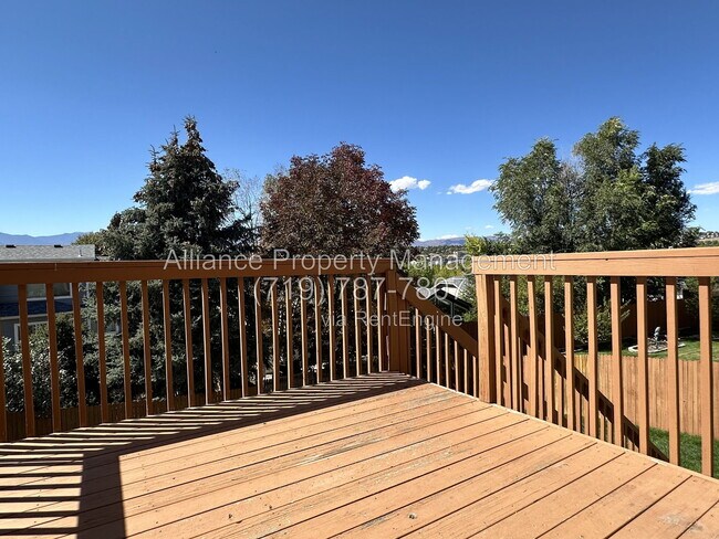Building Photo - 965 Piros Dr