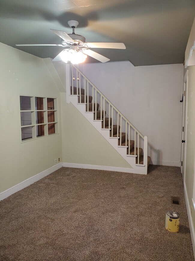 Building Photo - 8920 NE Davis St