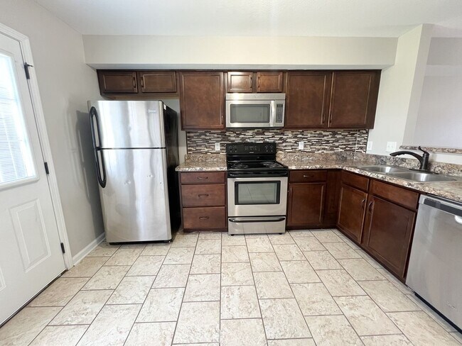 Building Photo - 1604 Railton Ct