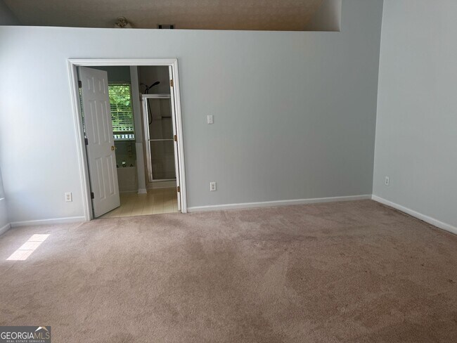 Building Photo - 2361 Cove Lake Way