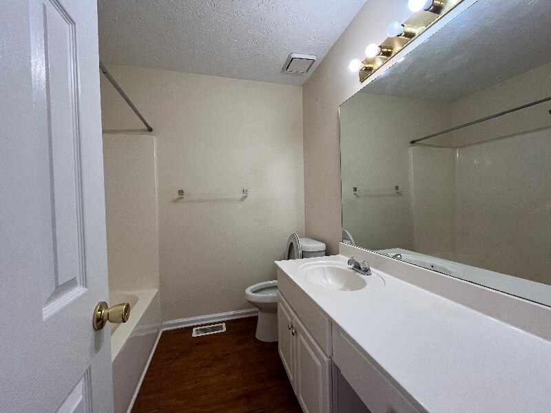 Building Photo - 4319 Tremont Ct