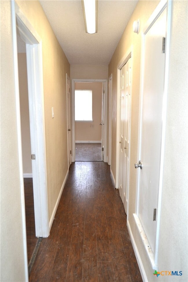 Building Photo - 1501 Bluffdale St