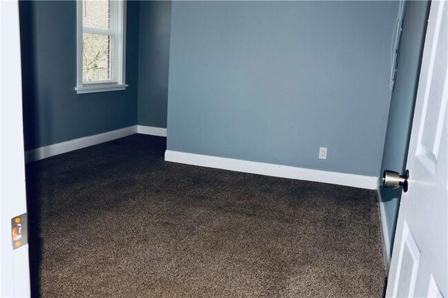 Building Photo - 1526 Childress Dr SW