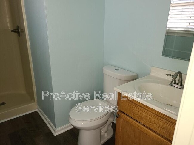 Building Photo - 216 Diamond Ave