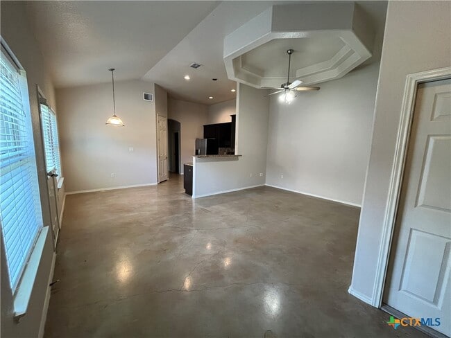 Building Photo - 268 Rosalie Dr