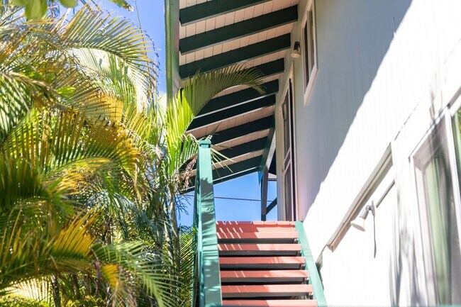 Building Photo - 59-018 Holawa St