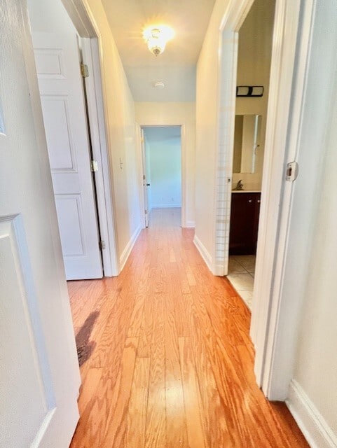 Building Photo - 2203 Inverness Dr