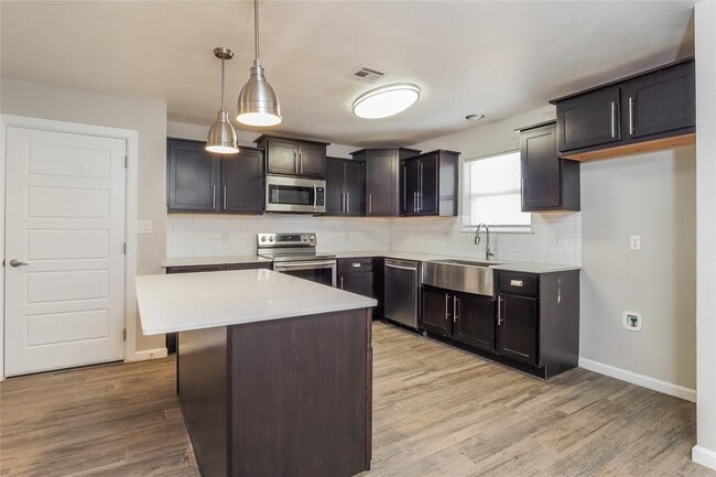 Building Photo - 5107 N Miller Pl