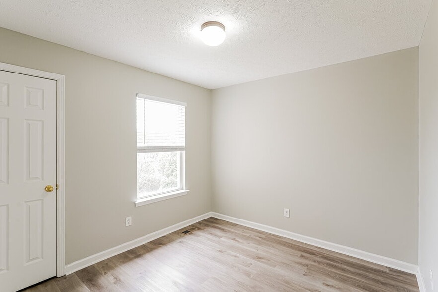 Building Photo - 7424 Maggie Dr