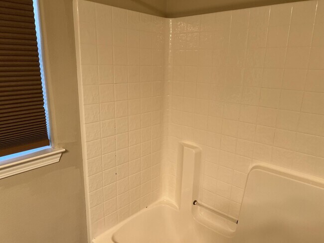 Building Photo - 4321 Paulson Ln