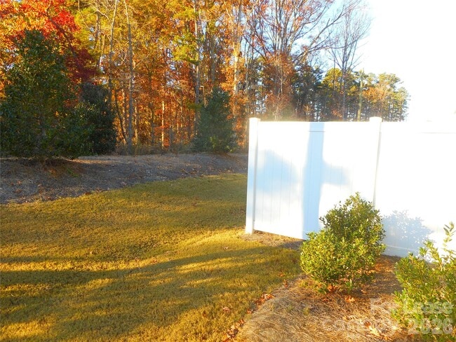 Building Photo - 3007 Glenn Hope Wy