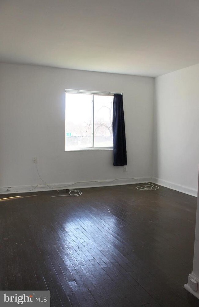 Primary Photo - 202 Oklahoma Ave NE
