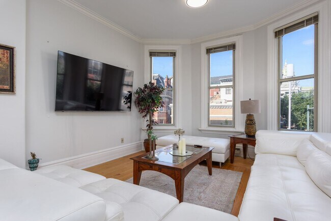 Building Photo - 132 State St