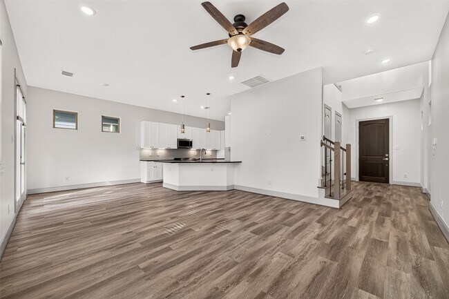 Building Photo - 159 Benjis Pl