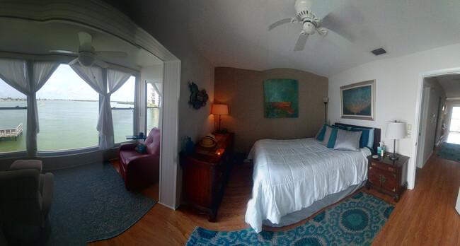 Wake up to the sights & sounds of the ocean every morning! - 250 126th Ave