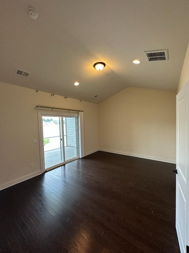Building Photo - 236 Wooden Wheel Ln