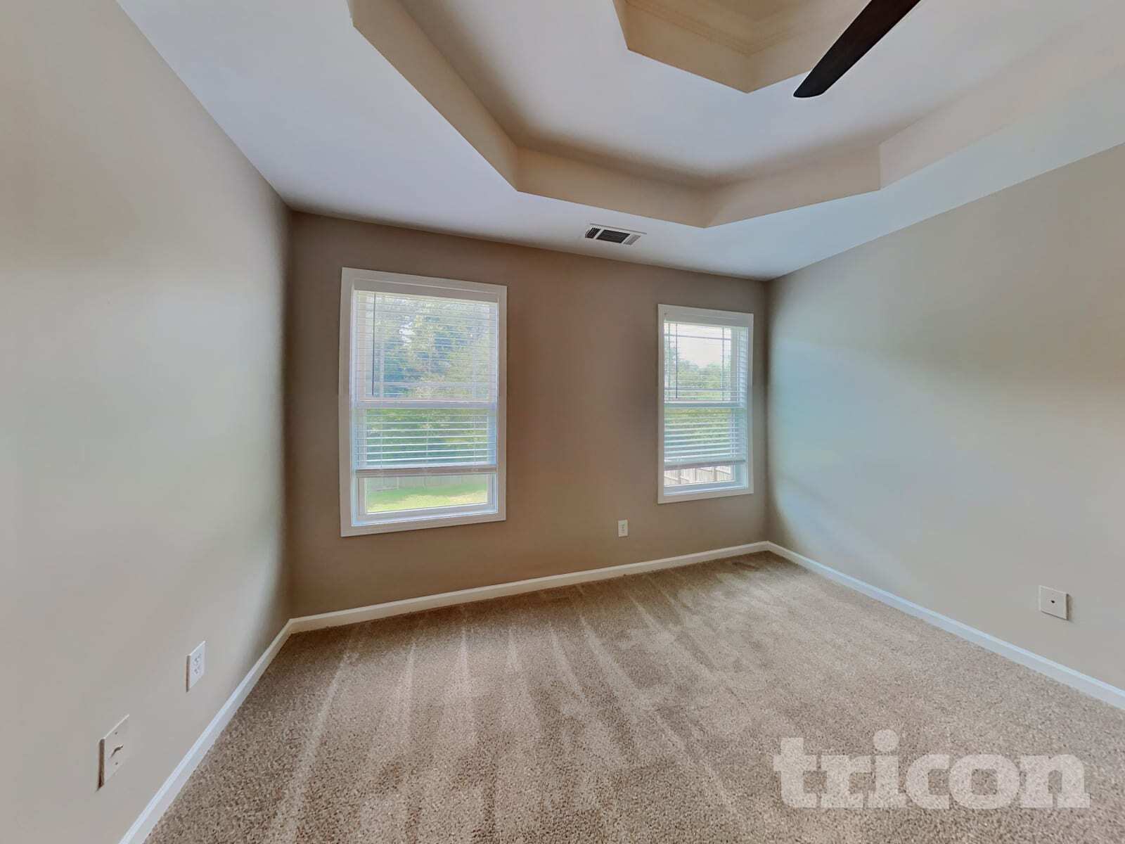 Building Photo - 217 Arbor Dr