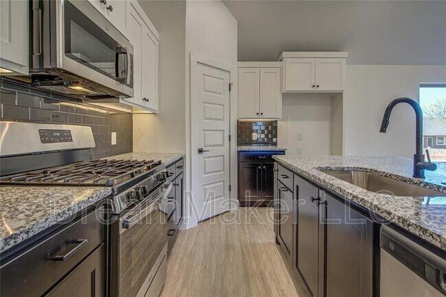 Building Photo - 138 Trimble Dr